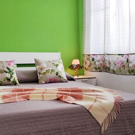 Rainbow Guest House Madalena  Esterno foto
